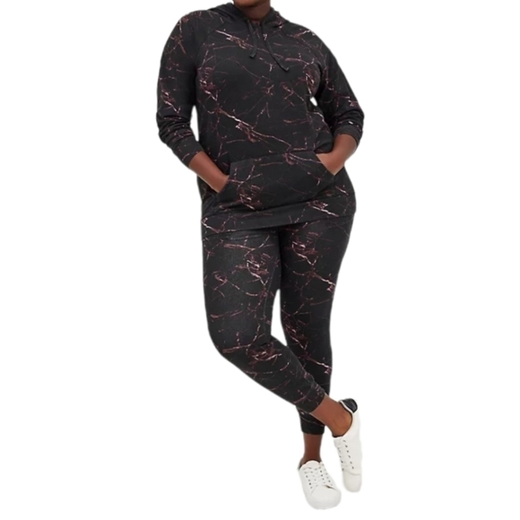 4X - Torrid | CLASSIC FIT JOGGER - ULTRA SOFT FLEECE BLACK MARBLE - Picture 3 of 5